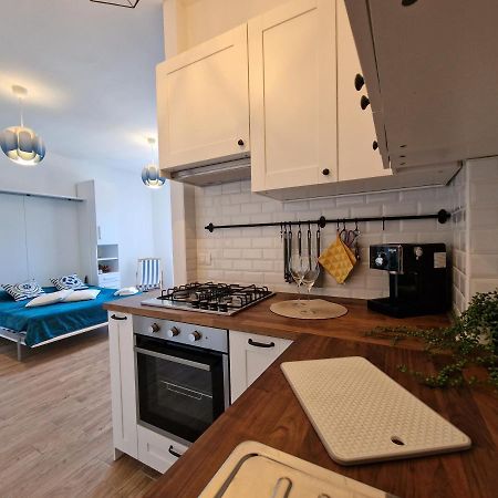 Апартаменты 650 Metri Dal Mare - Wifi - Terrazzo - Piscina - A/C Пьетра-Лигуре Экстерьер фото