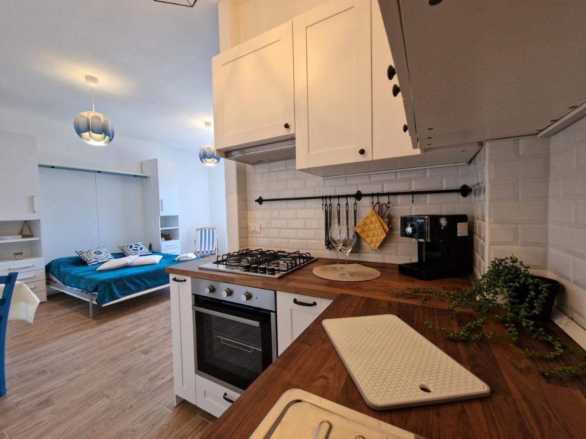 Апартаменты 650 Metri Dal Mare - Wifi - Terrazzo - Piscina - A/C Пьетра-Лигуре Экстерьер фото