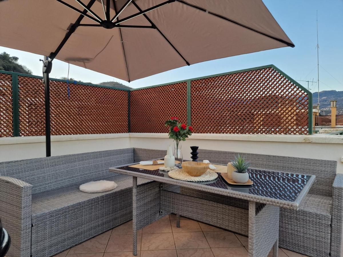 Апартаменты 650 Metri Dal Mare - Wifi - Terrazzo - Piscina - A/C Пьетра-Лигуре Экстерьер фото